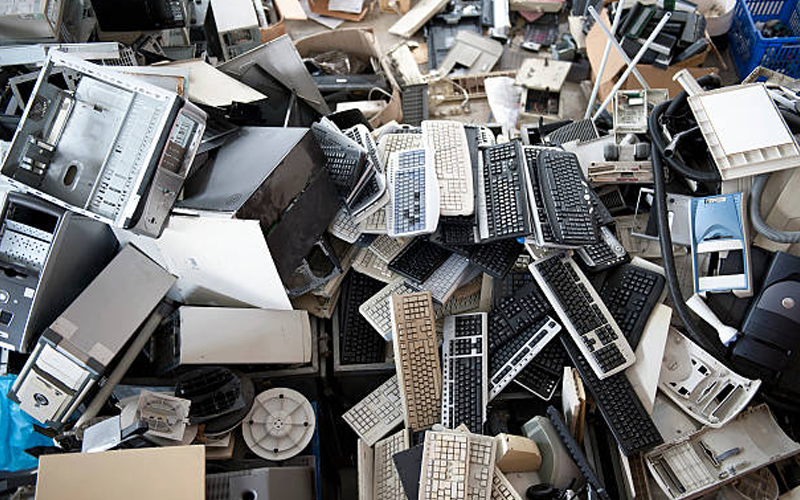 Old Electronic Items